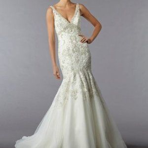 Sophia Moncelli for Kleinfelds Wedding dress